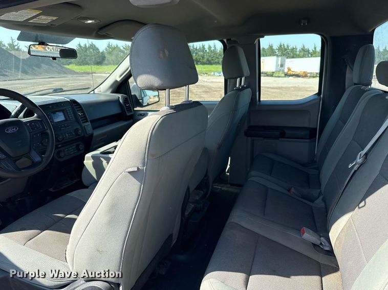 image for item EJ8820 2018 Ford F150 SuperCab pickup truck