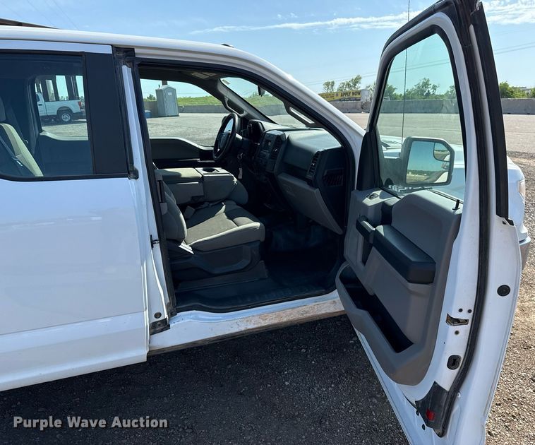 image for item EJ8820 2018 Ford F150 SuperCab pickup truck