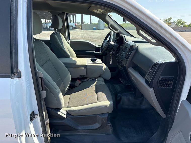 image for item EJ8820 2018 Ford F150 SuperCab pickup truck