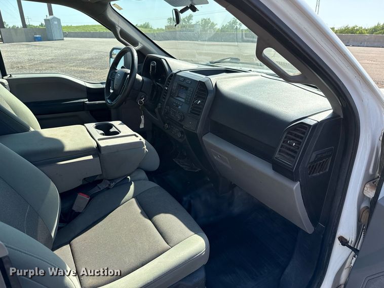 image for item EJ8820 2018 Ford F150 SuperCab pickup truck