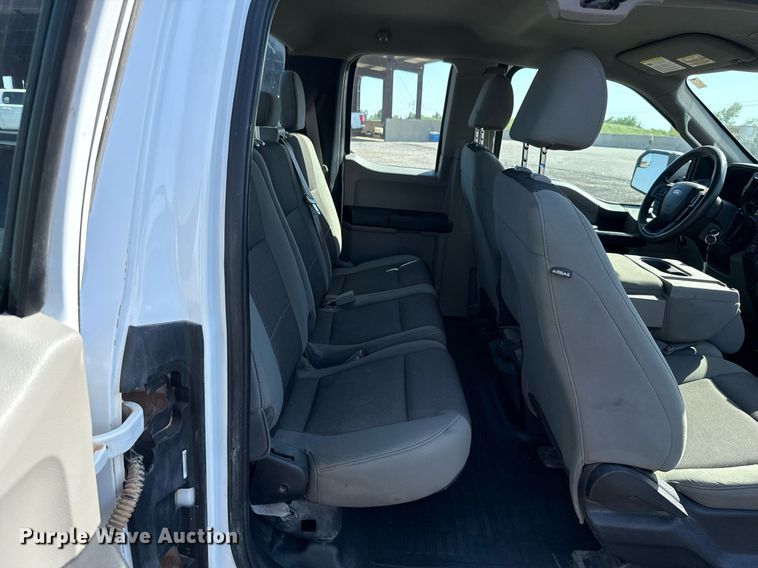 image for item EJ8820 2018 Ford F150 SuperCab pickup truck