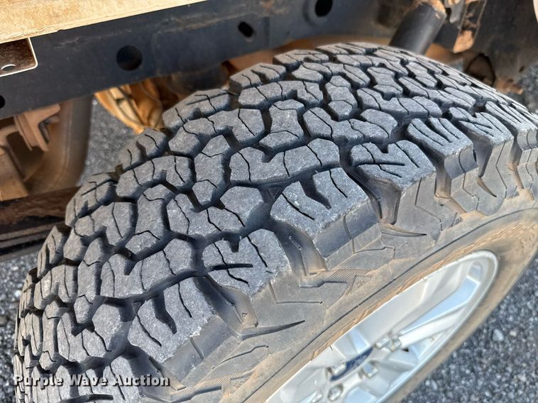 image for item EJ8820 2018 Ford F150 SuperCab pickup truck