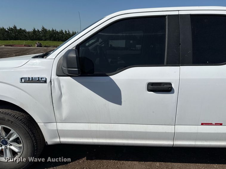 image for item EJ8821 2018 Ford F150 SuperCab pickup truck