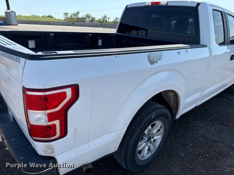 image for item EJ8821 2018 Ford F150 SuperCab pickup truck