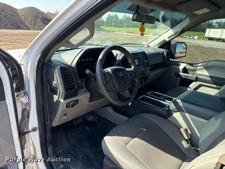 image for item EJ8821 2018 Ford F150 SuperCab pickup truck