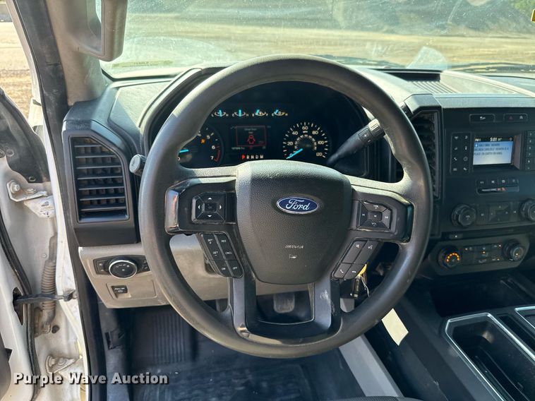 image for item EJ8821 2018 Ford F150 SuperCab pickup truck