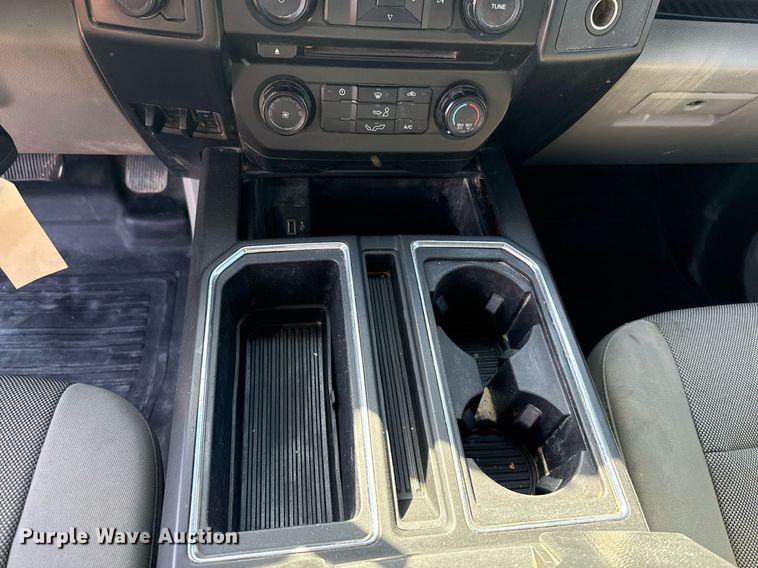 image for item EJ8821 2018 Ford F150 SuperCab pickup truck