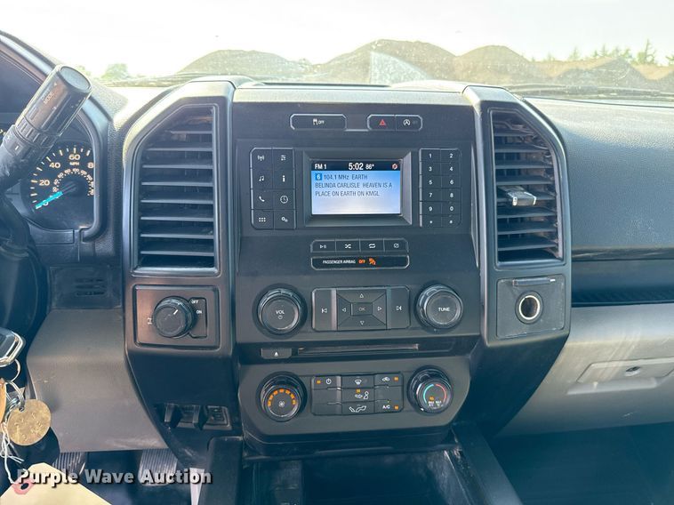 image for item EJ8821 2018 Ford F150 SuperCab pickup truck