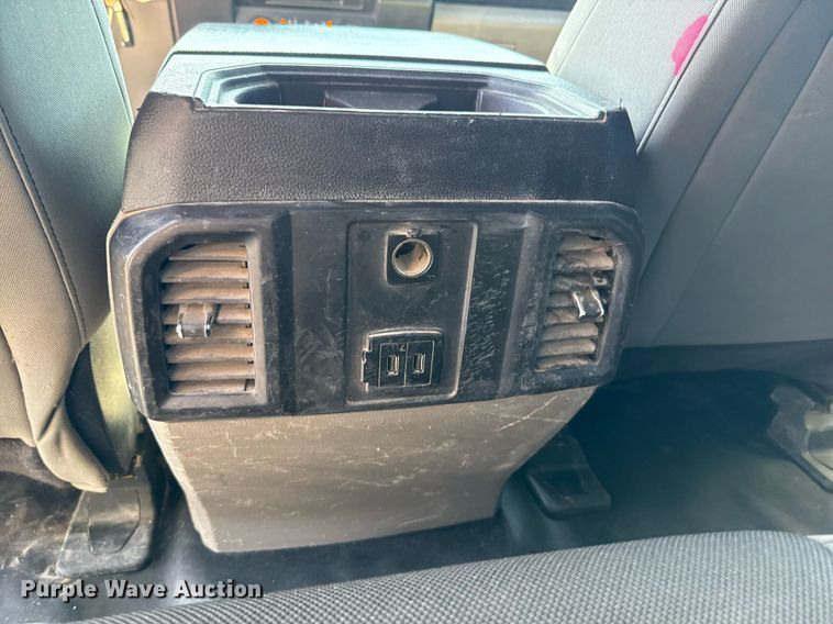 image for item EJ8821 2018 Ford F150 SuperCab pickup truck