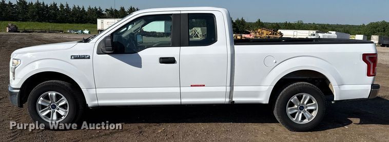 image for item EJ8824 2016 Ford F150 SuperCab pickup truck