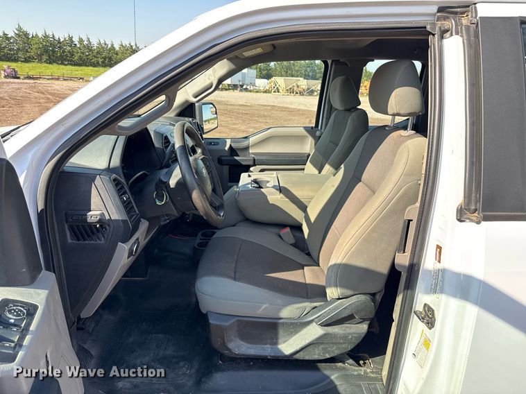 image for item EJ8824 2016 Ford F150 SuperCab pickup truck