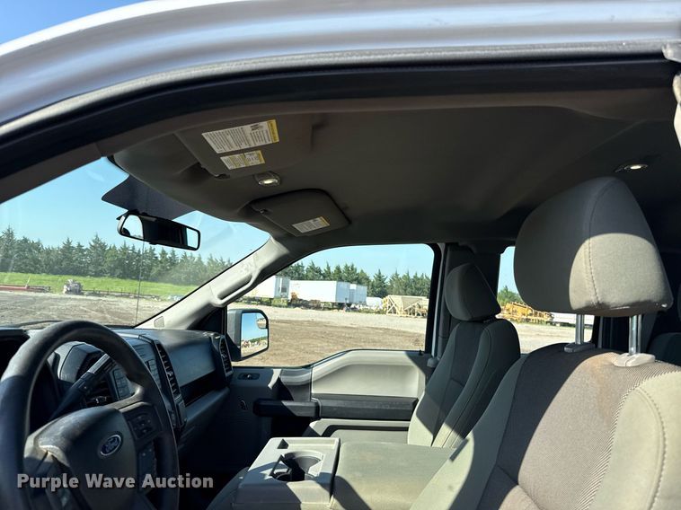 image for item EJ8824 2016 Ford F150 SuperCab pickup truck