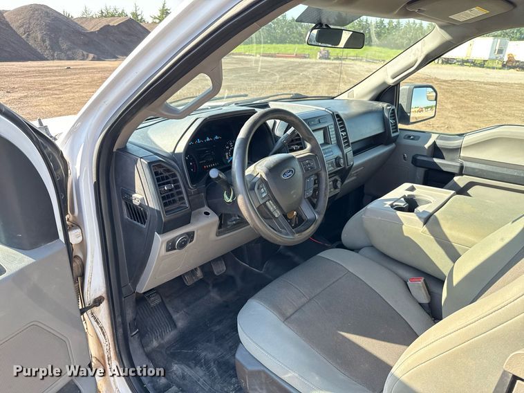 image for item EJ8824 2016 Ford F150 SuperCab pickup truck