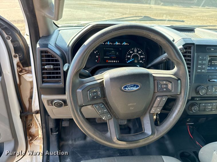 image for item EJ8824 2016 Ford F150 SuperCab pickup truck