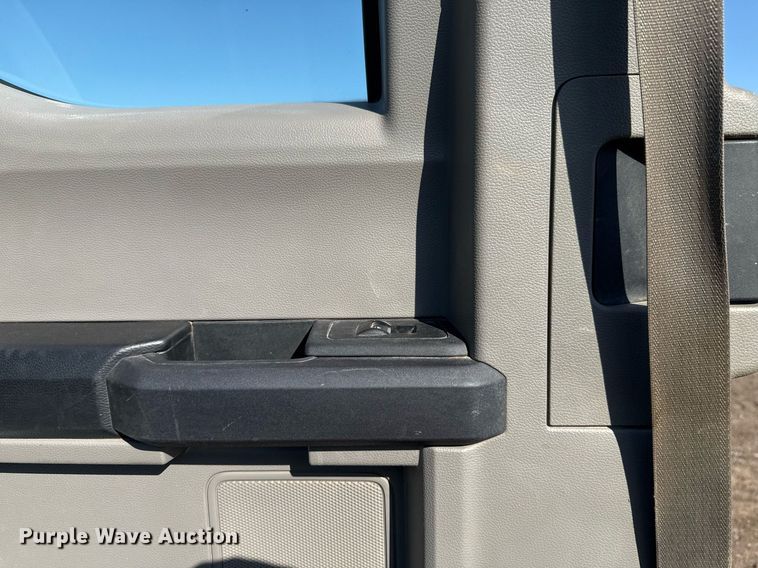 image for item EJ8824 2016 Ford F150 SuperCab pickup truck