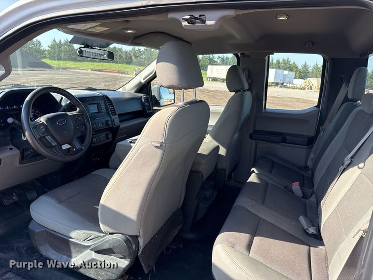 image for item EJ8824 2016 Ford F150 SuperCab pickup truck