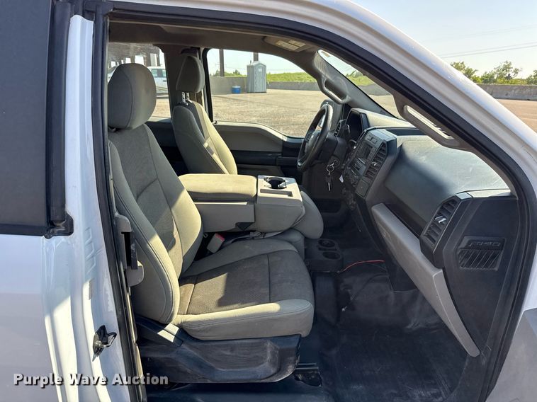 image for item EJ8824 2016 Ford F150 SuperCab pickup truck