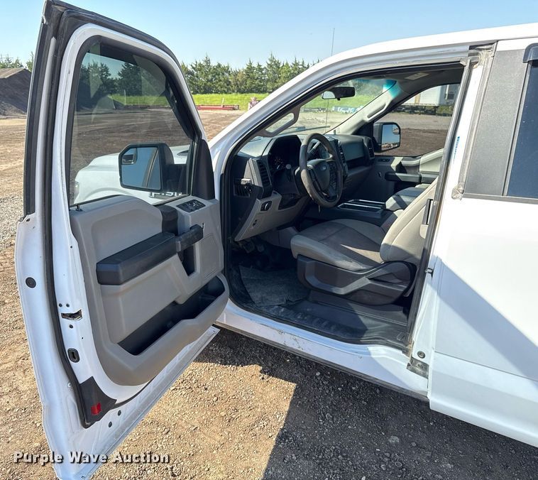 image for item EJ8825 2018 Ford F150 SuperCab pickup truck