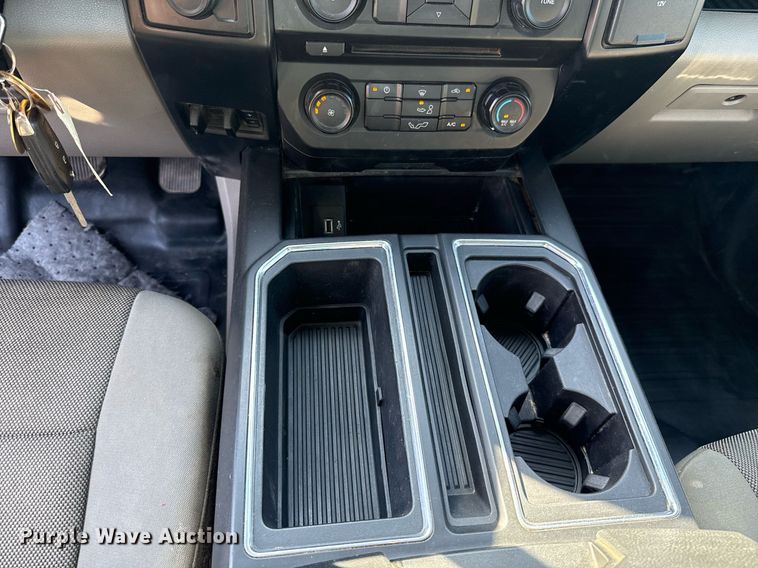 image for item EJ8825 2018 Ford F150 SuperCab pickup truck