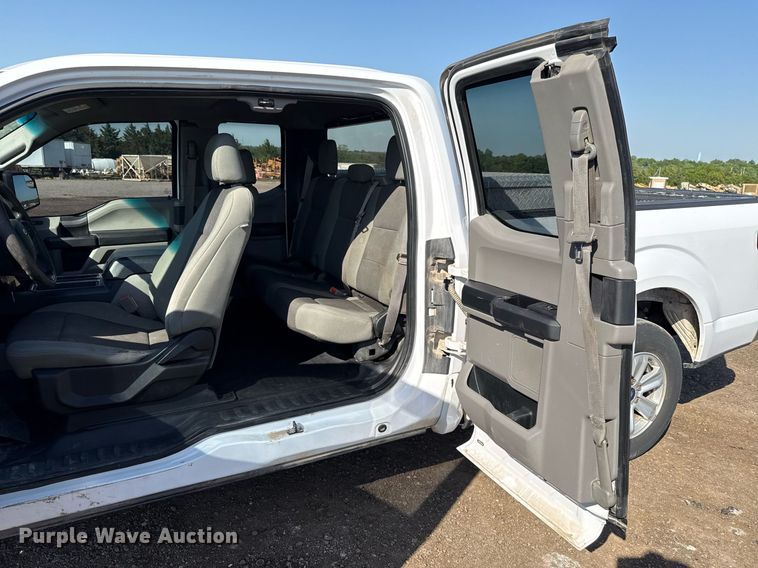 image for item EJ8825 2018 Ford F150 SuperCab pickup truck