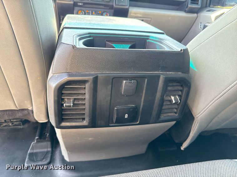 image for item EJ8825 2018 Ford F150 SuperCab pickup truck