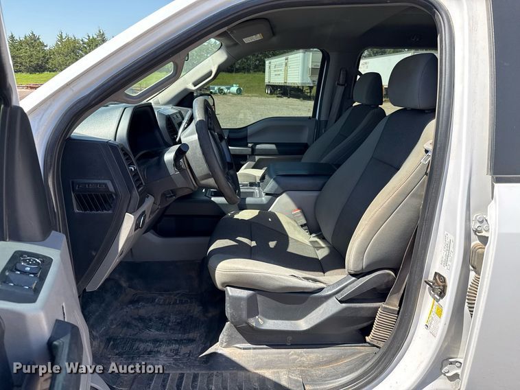 image for item EJ8826 2020 Ford F150 SuperCrew pickup truck