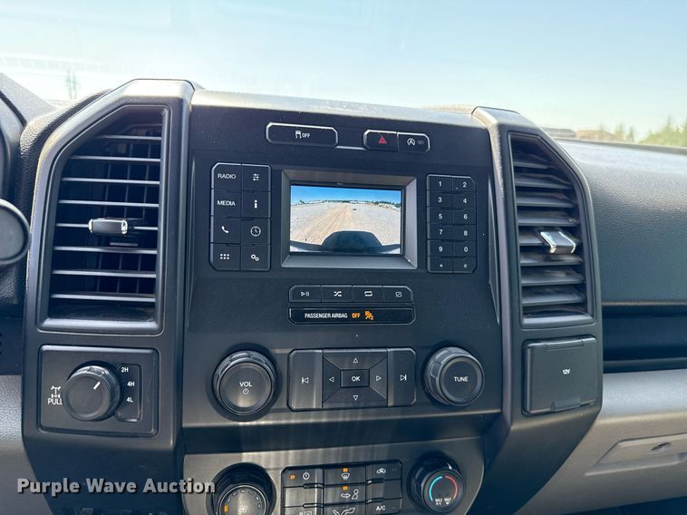 image for item EJ8826 2020 Ford F150 SuperCrew pickup truck