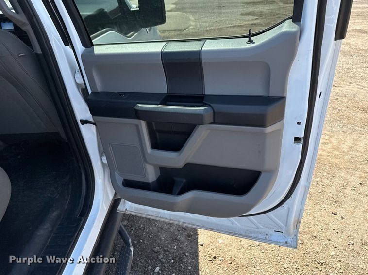 image for item EJ8826 2020 Ford F150 SuperCrew pickup truck