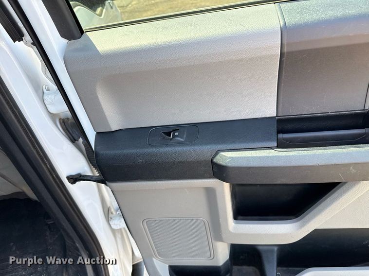 image for item EJ8826 2020 Ford F150 SuperCrew pickup truck