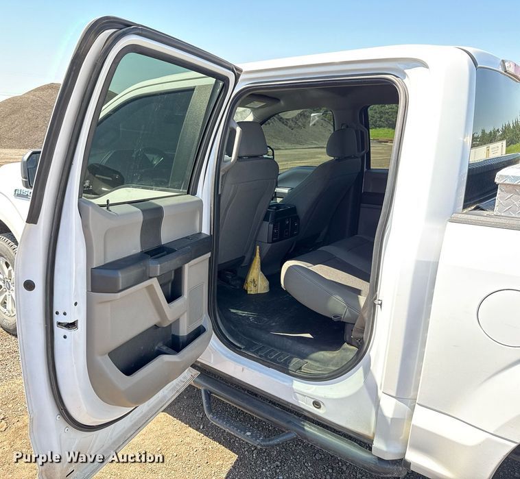 image for item EJ8826 2020 Ford F150 SuperCrew pickup truck