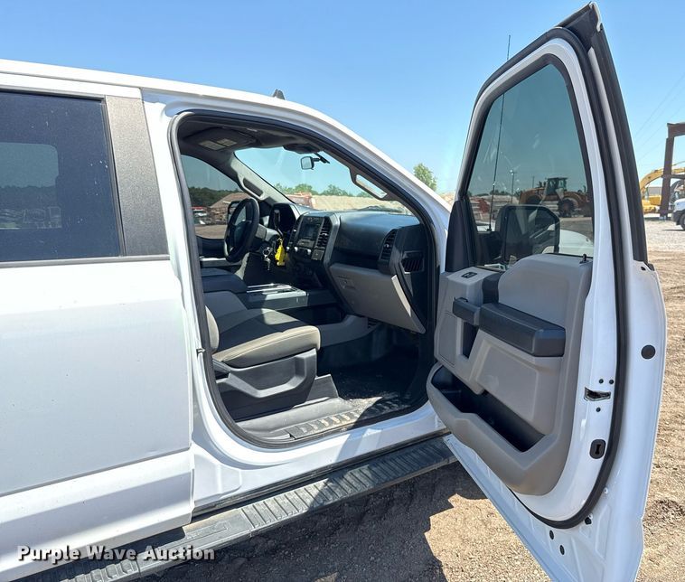 image for item EJ8830 2020 Ford F150 SuperCrew pickup truck