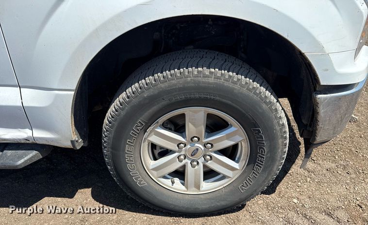 image for item EJ8830 2020 Ford F150 SuperCrew pickup truck