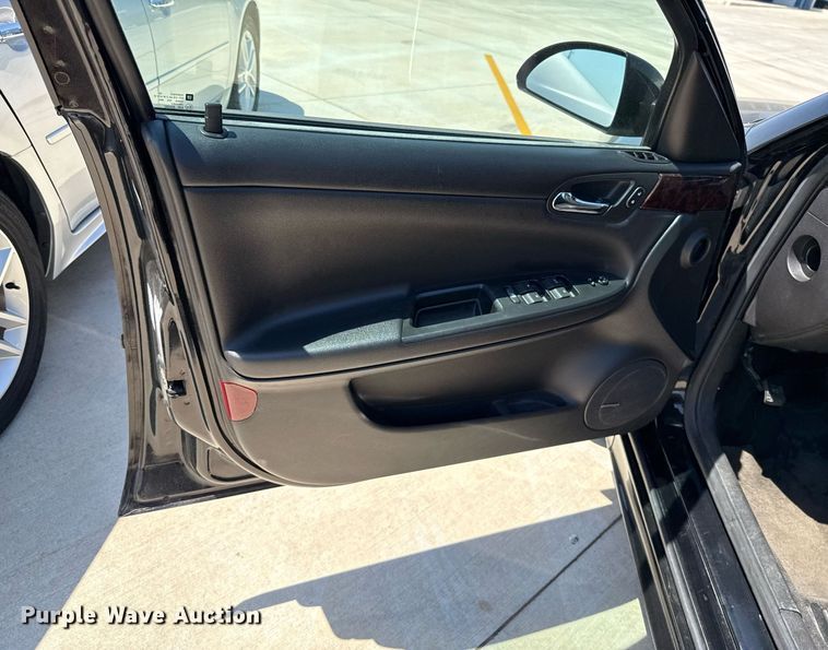 image for item EJ8832 2013 Chevrolet Impala LTZ 