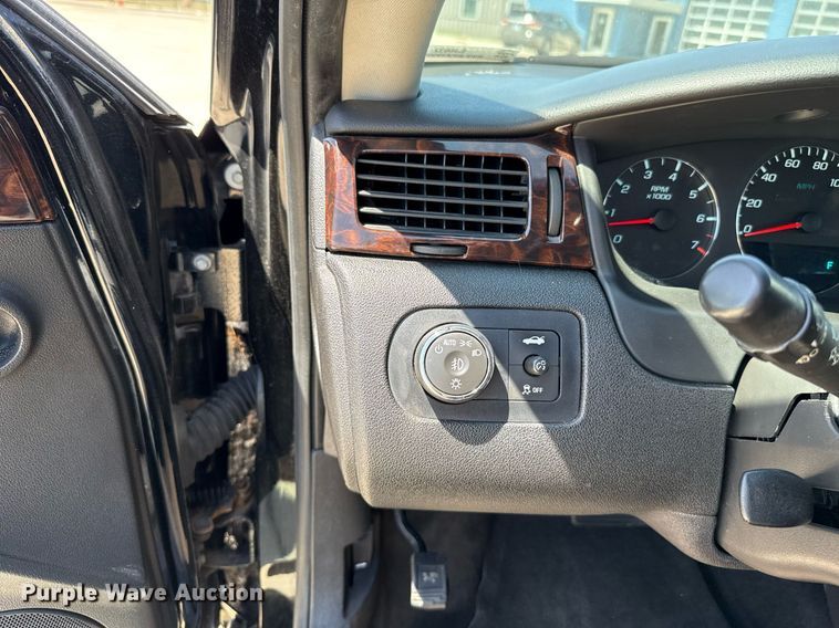 image for item EJ8832 2013 Chevrolet Impala LTZ 