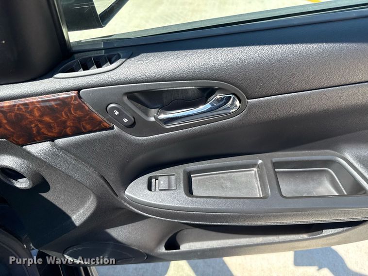 image for item EJ8832 2013 Chevrolet Impala LTZ 