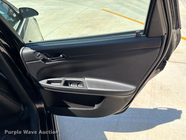 image for item EJ8832 2013 Chevrolet Impala LTZ 