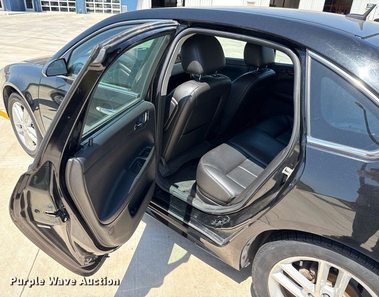 image for item EJ8832 2013 Chevrolet Impala LTZ 