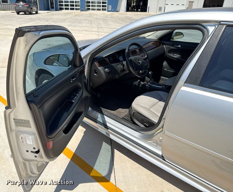 image for item EJ8833 2013 Chevrolet Impala LTZ 