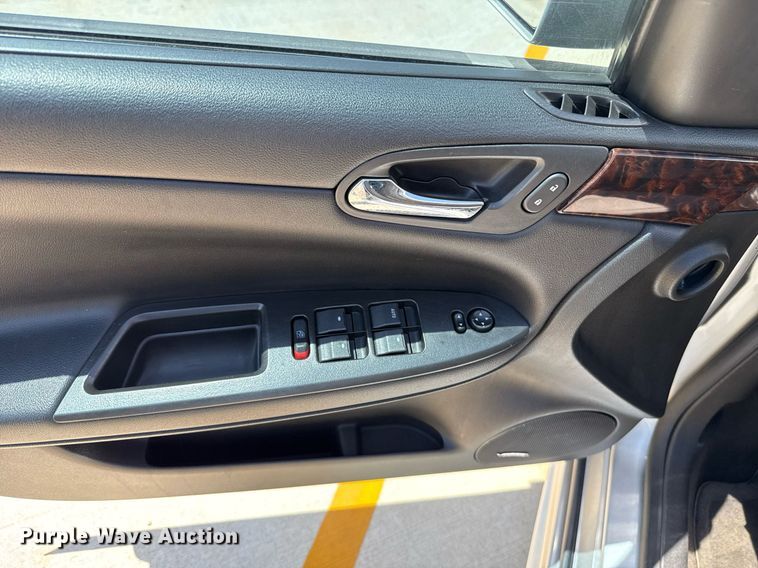 image for item EJ8833 2013 Chevrolet Impala LTZ 