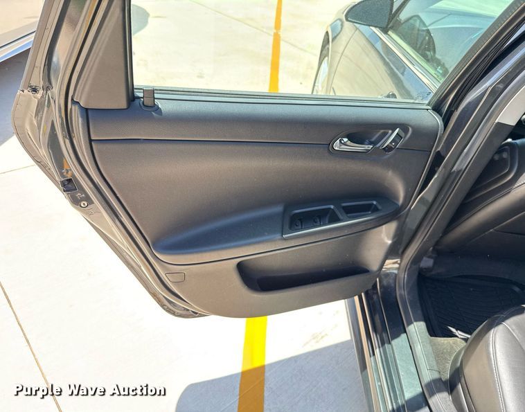 image for item EJ8834 2014 Chevrolet Impala Limited LTZ 