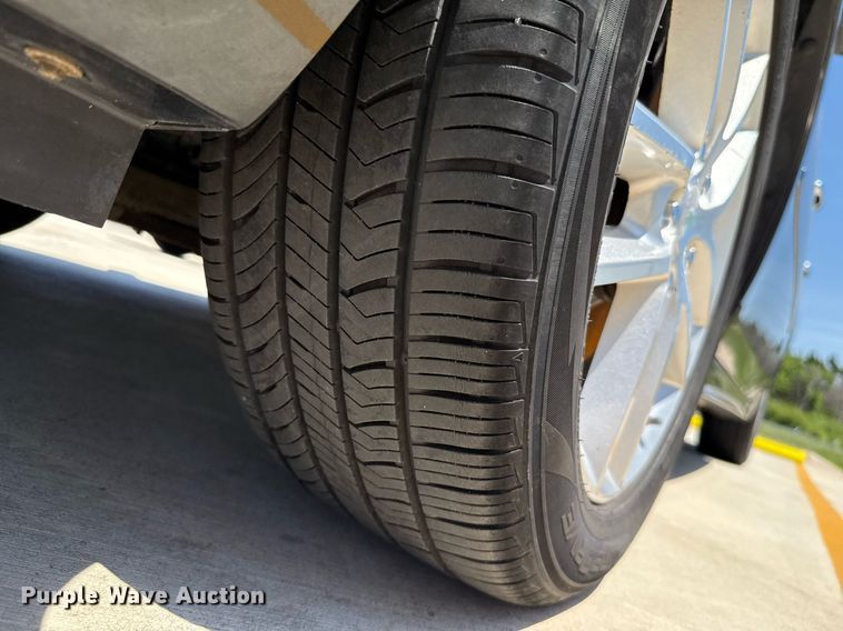 image for item EJ8834 2014 Chevrolet Impala Limited LTZ 