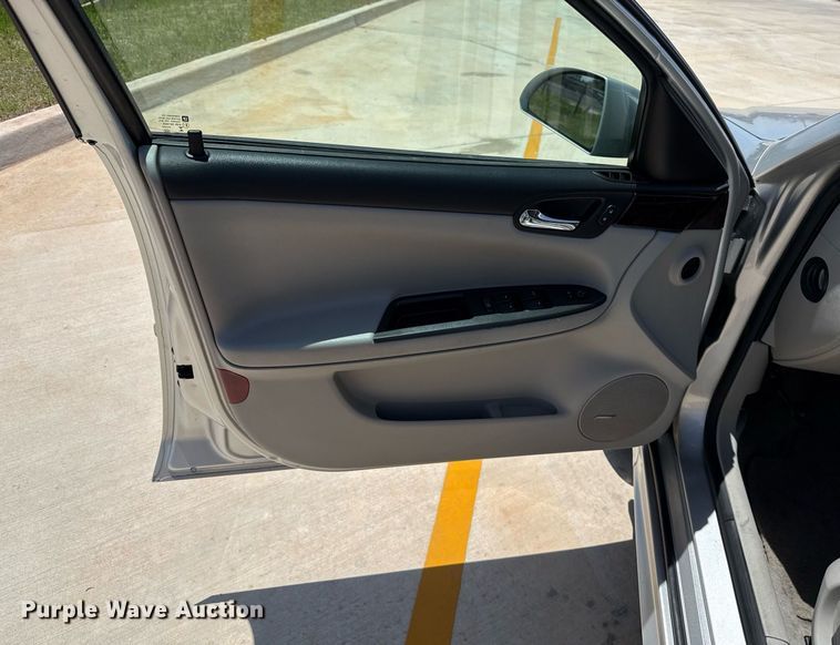 image for item EJ8836 2014 Chevrolet Impala Limited LTZ 