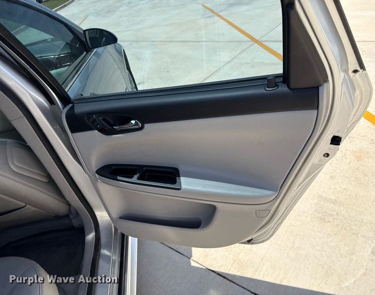 image for item EJ8836 2014 Chevrolet Impala Limited LTZ 