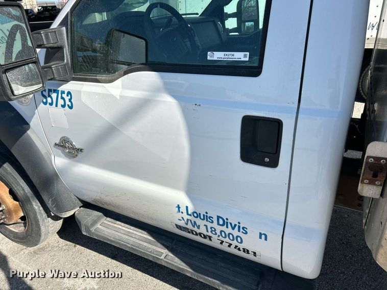 image for item EK2736 2013 Ford F550 Super Duty XLT box truck