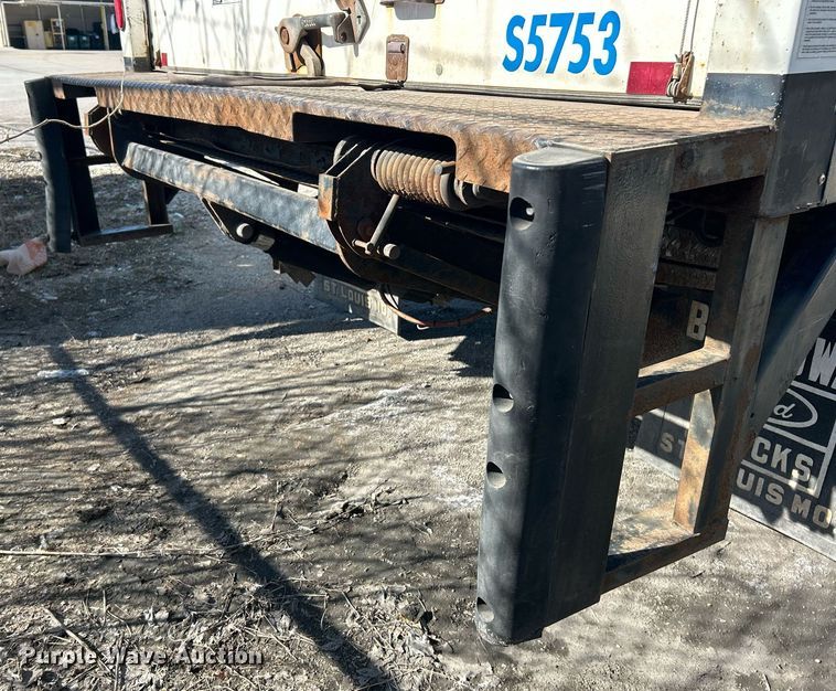 image for item EK2736 2013 Ford F550 Super Duty XLT box truck