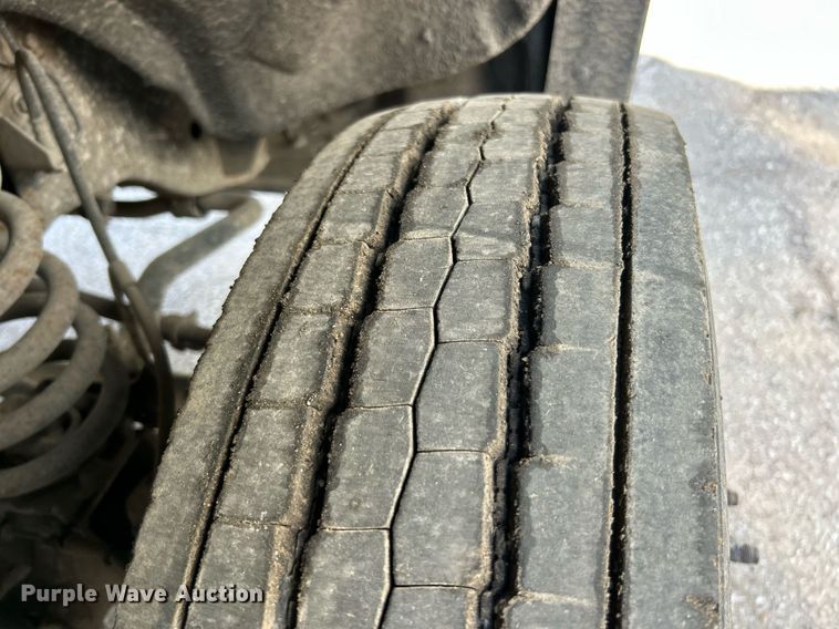 image for item EK2736 2013 Ford F550 Super Duty XLT box truck