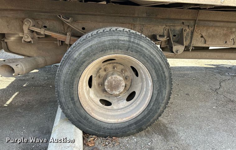 image for item EK2736 2013 Ford F550 Super Duty XLT box truck