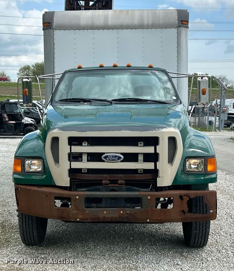 image for item EK2979 2004 Ford F750 Super Duty box truck
