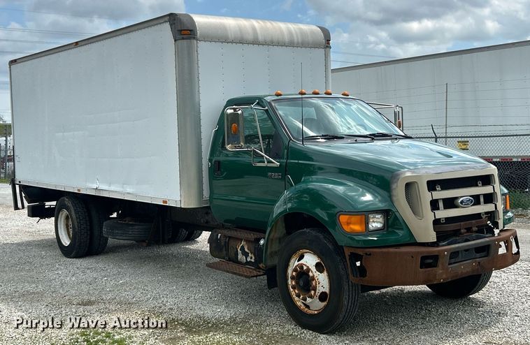 image for item EK2979 2004 Ford F750 Super Duty box truck