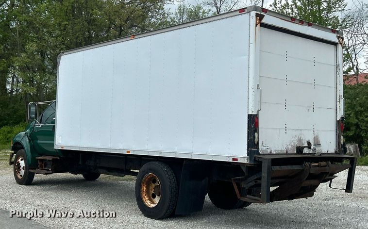 image for item EK2979 2004 Ford F750 Super Duty box truck
